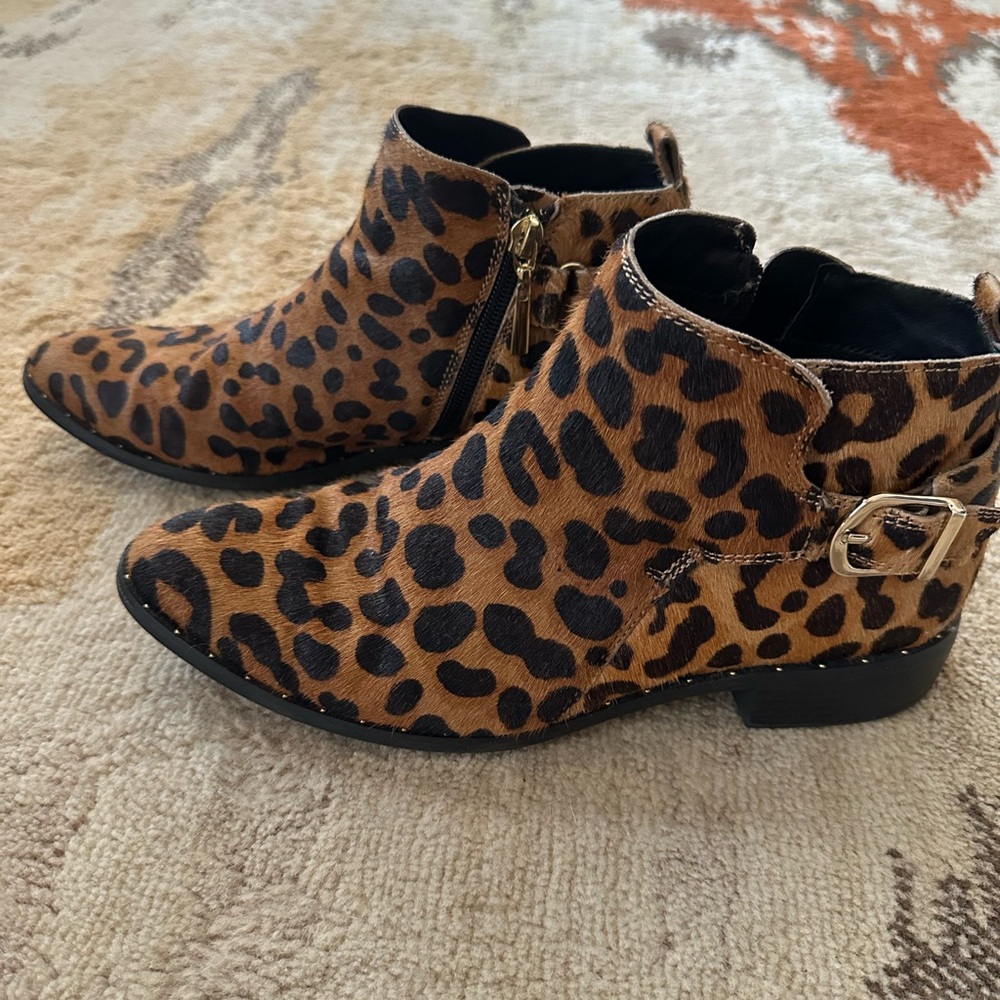 WOW EXCELLENT STEVEN BY STEVE MADDEN LEOPARD PRINT ANKLE BOOTS SHOES  8